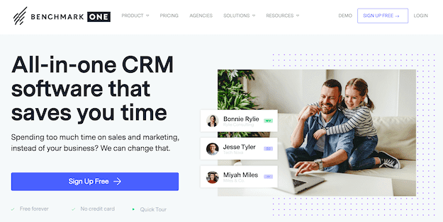 BenchmarkONE CRM todo en uno, alternativa a Hubspot