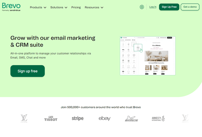 creador de correo electrónico gratuito Brevo para boletines informativos escolares